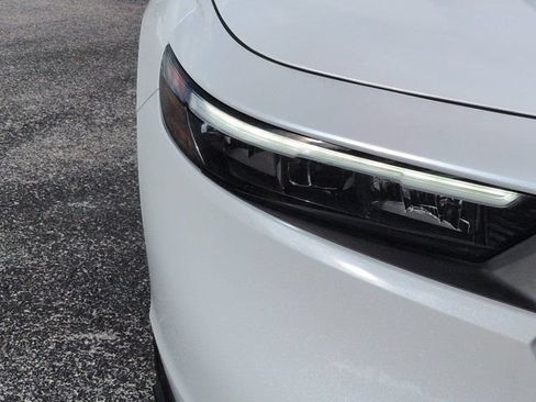 Used 2025 Honda Accord LX image 9
