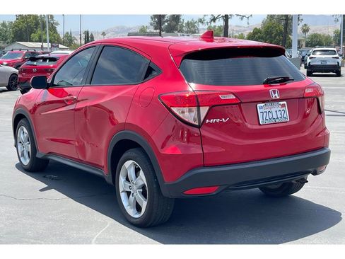 Used 2017 Honda HR-V LX image 3