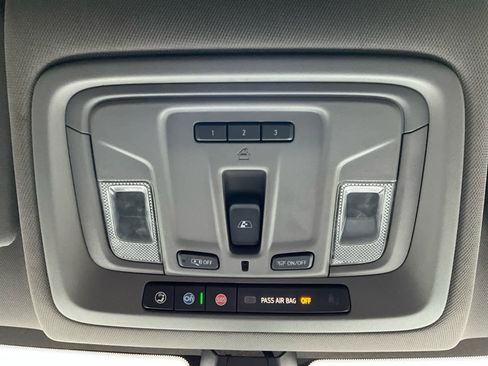 Used 2020 Chevrolet Silverado 1500 LT w/ All-Star Edition image 25