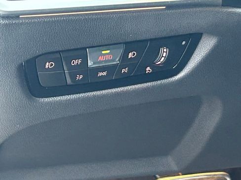 Used 2024 BMW 430i w/ M Sport Package image 32