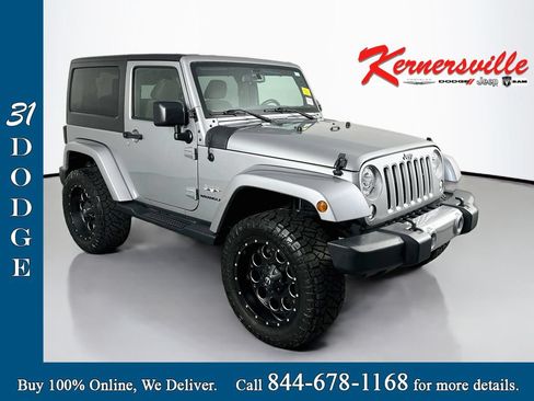 Used 2017 Jeep Wrangler Sahara w/ Connectivity Group AWD/4WD image 1