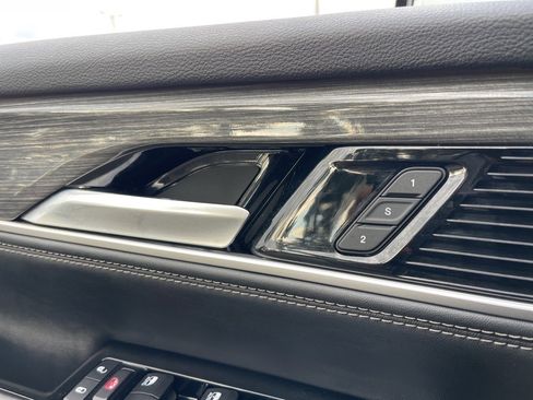 Used 2022 Jeep Wagoneer Series III image 18