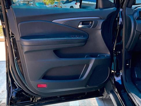 Used 2022 Honda Pilot Sport image 22