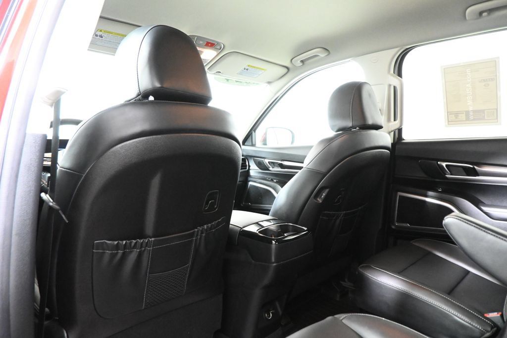 Used 2024 Kia Telluride S AWD/4WD image 30