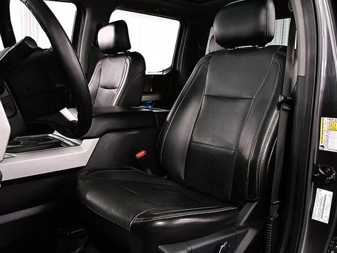 Used 2017 Ford F250 Lariat w/ Lariat Ultimate Package image 28