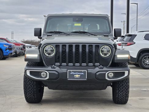 Used 2021 Jeep Gladiator Sport image 7