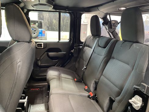 Certified 2022 Jeep Wrangler Unlimited Sport image 16