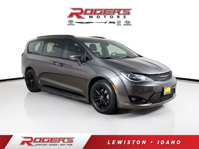 Certified 2020 Chrysler Pacifica Touring-L Plus