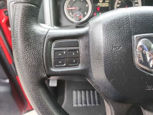 Used 2014 RAM 2500 Tradesman w/ Chrome Appearance Group AWD/4WD image 16