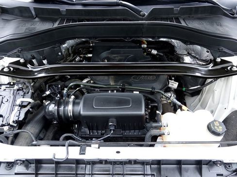 Used 2020 Ford Explorer Limited w/ Class III Trailer Tow Package RWD image 37