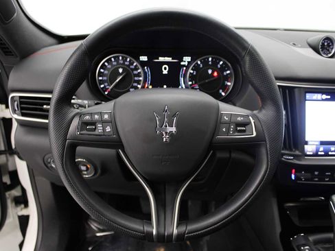 Used 2022 Maserati Levante GT image 20