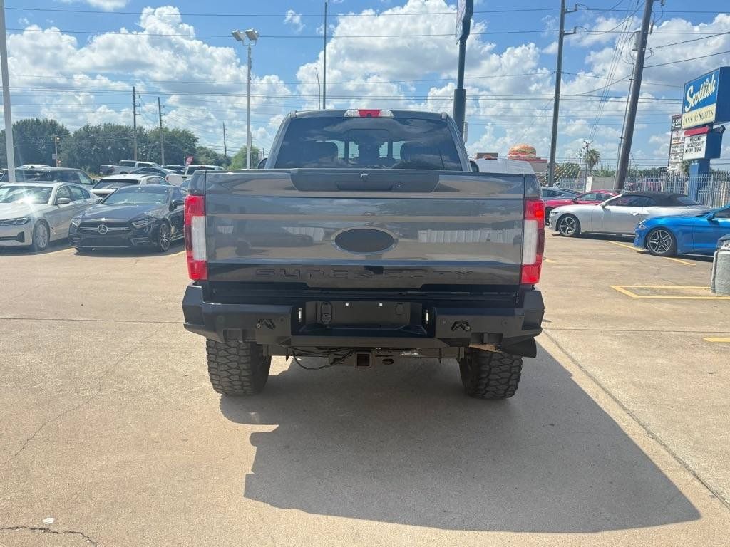 Used 2018 Ford F250 Lariat w/ Lariat Ultimate Package AWD/4WD image 6