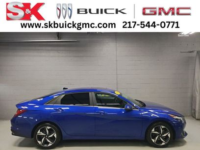 Used 2022 Hyundai Elantra SEL w/ Convenience + Premium Package