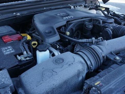 Used 2021 Jeep Gladiator Overland image 70