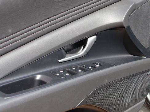 New 2026 Hyundai Elantra Limited image 23