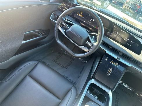Used 2024 Lucid Air Pure RWD image 19