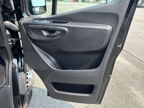 Used 2022 Mercedes-Benz Sprinter 3500 image 20
