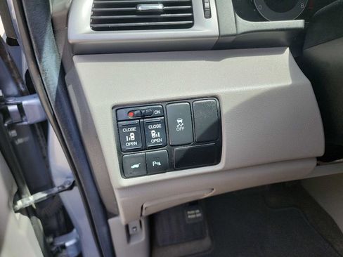 Used 2013 Honda Odyssey Touring image 14