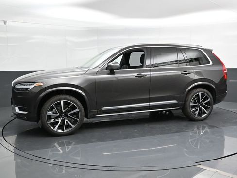 New 2025 Volvo XC90 B6 Plus w/ Protection Package Premier image 6