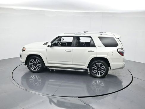 Used 2016 Toyota 4Runner SR5 image 41