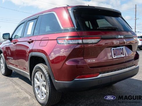 Used 2023 Jeep Grand Cherokee Limited AWD/4WD image 7