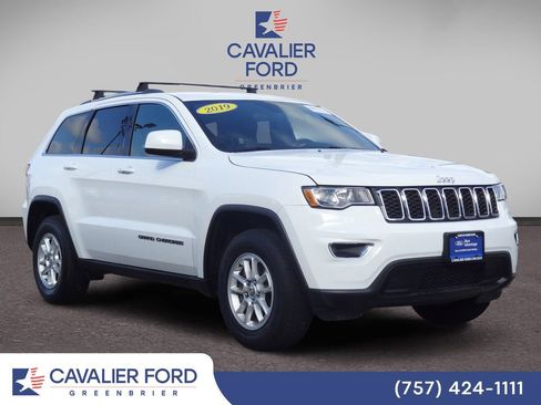 Used 2019 Jeep Grand Cherokee Laredo RWD image 1