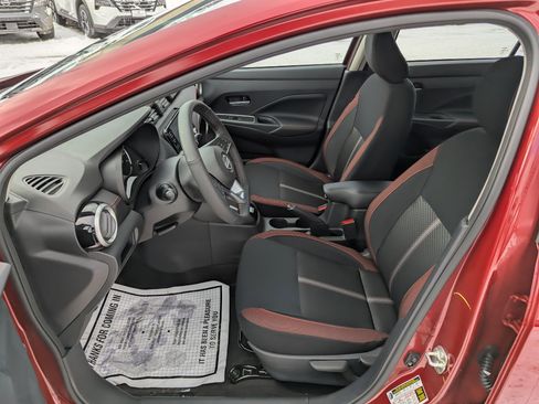 New 2025 Nissan Versa SR w/ Trunk Package image 10