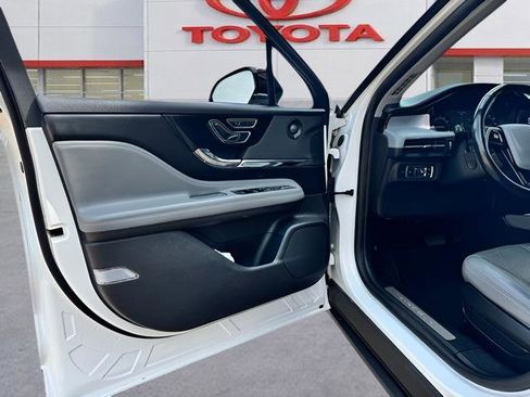 Used 2020 Lincoln Corsair Reserve w/ Appearance Package image 24