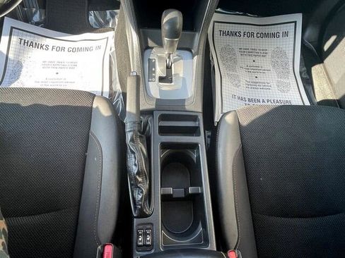 Used 2017 Subaru Crosstrek 2.0i Premium image 19