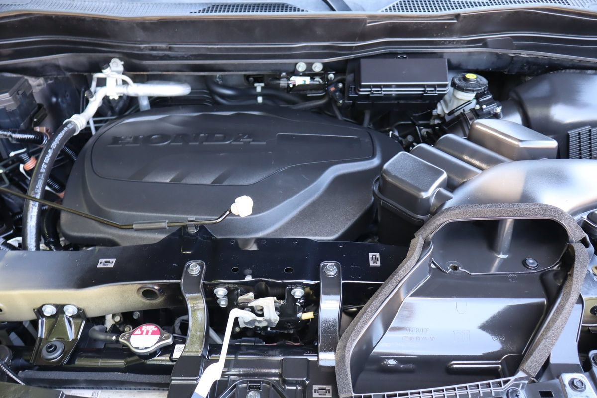 Used 2016 Honda Pilot Touring image 42