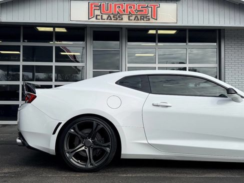 Used 2018 Chevrolet Camaro SS image 10