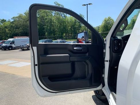 Certified 2024 Chevrolet Silverado 2500 W/T image 18