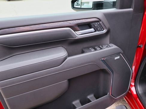 New 2026 GMC Sierra 2500 SLT w/ SLT Premium Package image 9