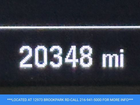 Used 2023 Chevrolet Traverse LS FWD image 16