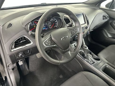 Used 2017 Chevrolet Cruze LT w/ Sun And Sound Package FWD image 13