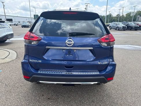 Used 2017 Nissan Rogue SL w/ SL Premium Package AWD/4WD image 6