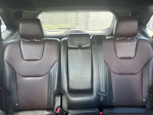 Used 2021 Ford Edge Titanium w/ Equipment Group 301A AWD/4WD image 10