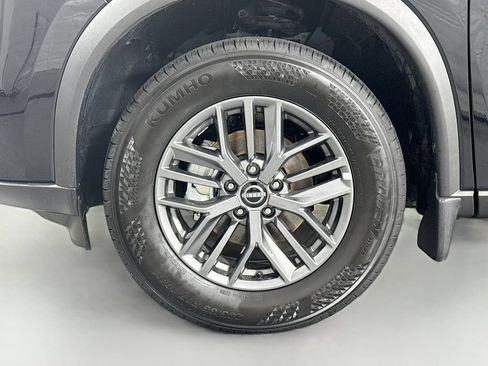 Used 2026 Nissan Rogue S FWD image 31
