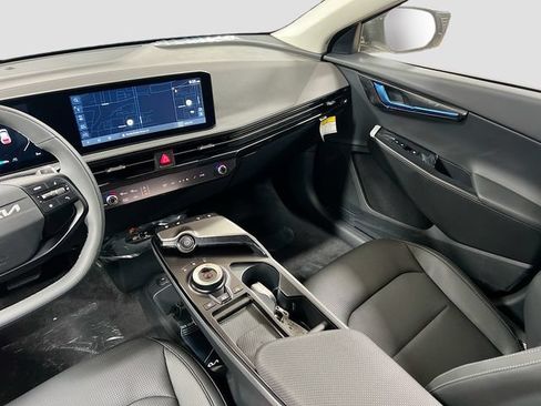 New 2026 Kia EV6 Wind RWD image 23