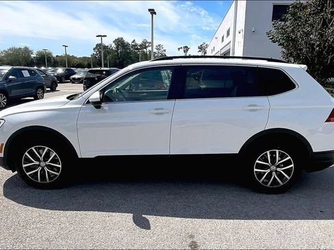 Used 2019 Volkswagen Tiguan SE w/ Panoramic Sunroof Package AWD/4WD image 8