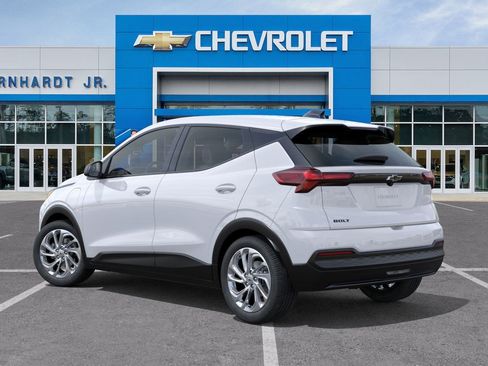 Used 2027 Chevrolet Bolt LT w/ Comfort Package FWD image 5