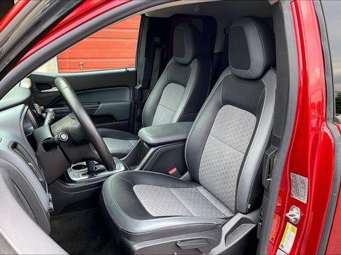 Used 2015 Chevrolet Colorado Z71 AWD/4WD image 24