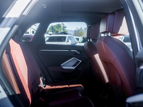 Used 2021 Audi Q3 2.0T Premium Plus w/ Premium Plus Package image 40