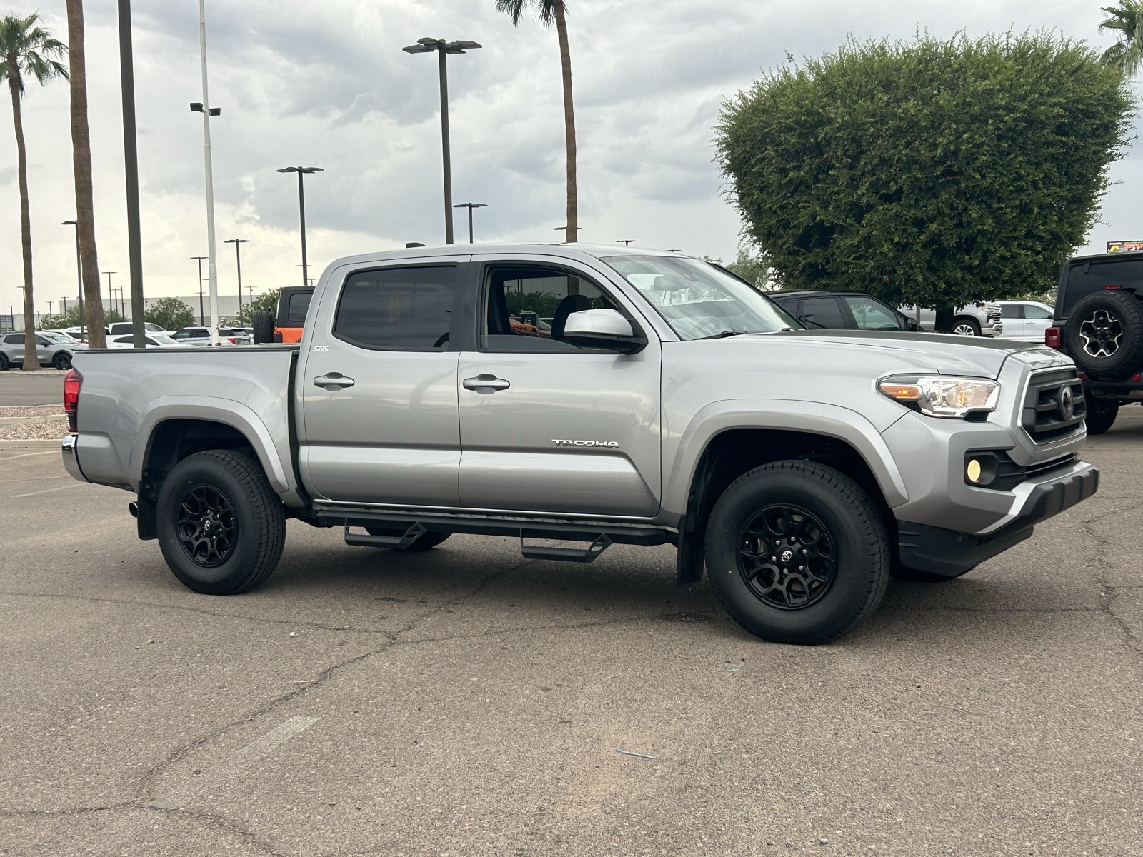 Used 2020 Toyota Tacoma SR5 RWD image 7