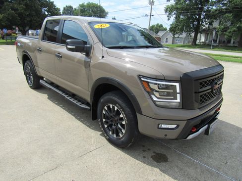 Used 2021 Nissan Titan PRO-4X w/ Pro-4x Convenience Package image 1