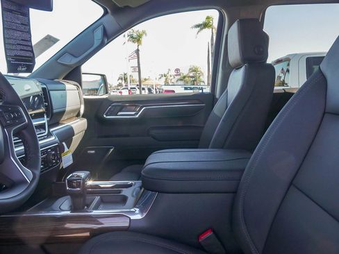 New 2026 Chevrolet Silverado 1500 LT Trail Boss w/ Convenience Package II image 17