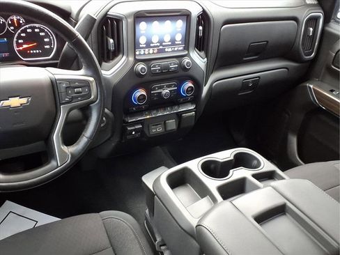 Used 2021 Chevrolet Silverado 1500 LT image 14