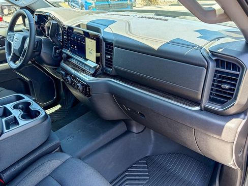 Used 2026 Chevrolet Silverado 1500 RST w/ Z71 Off-Road Package AWD/4WD image 35