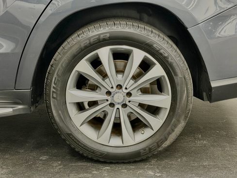 Used 2014 Mercedes-Benz GL 450 4MATIC image 17
