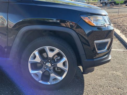 Used 2021 Jeep Compass Limited w/ Sun and Sound Group AWD/4WD image 25